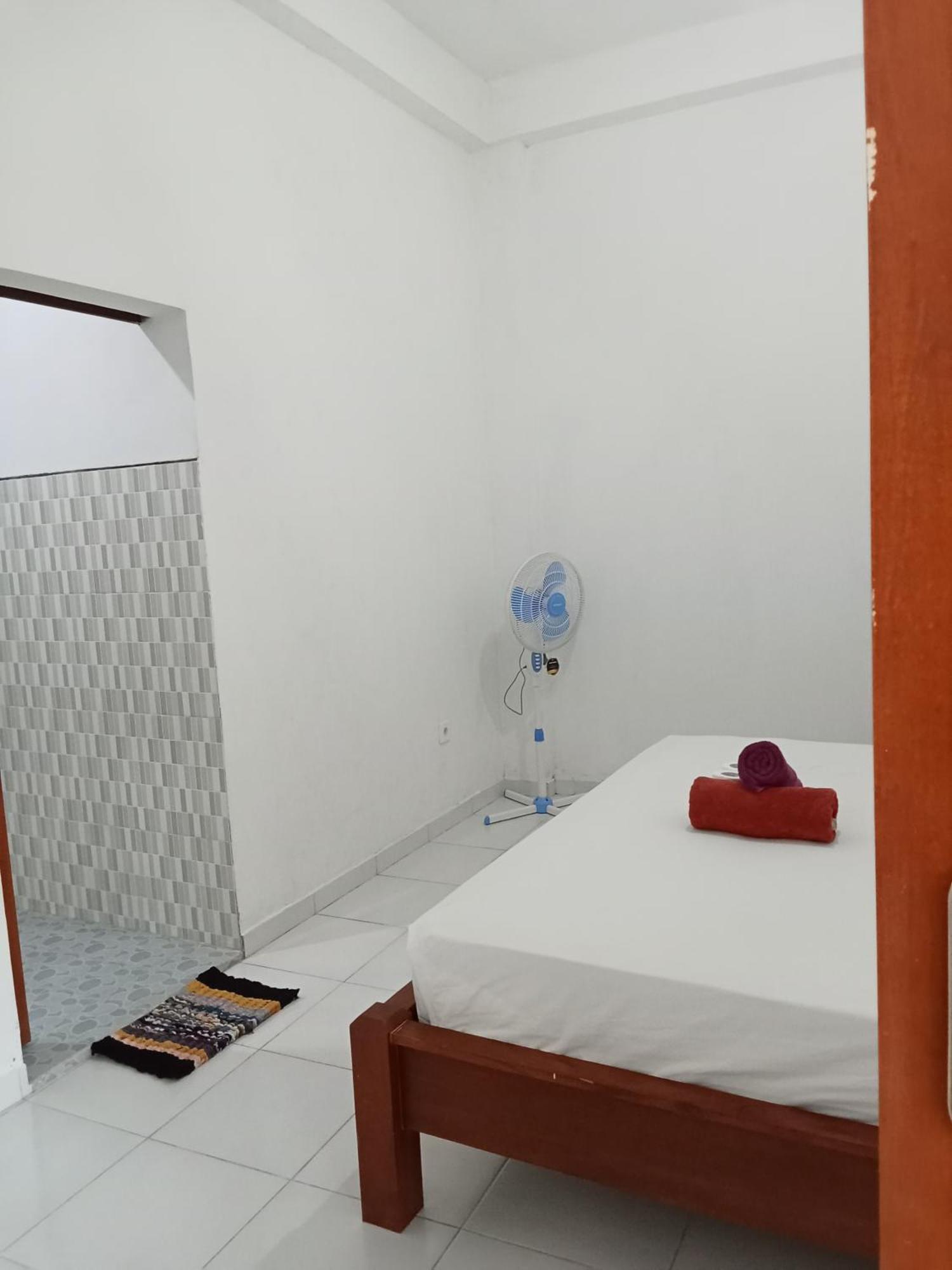 Komang Homestay Amed Exteriör bild